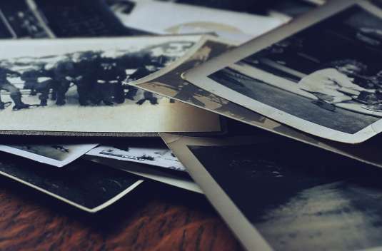 pexels suzy hazelwood 1989747