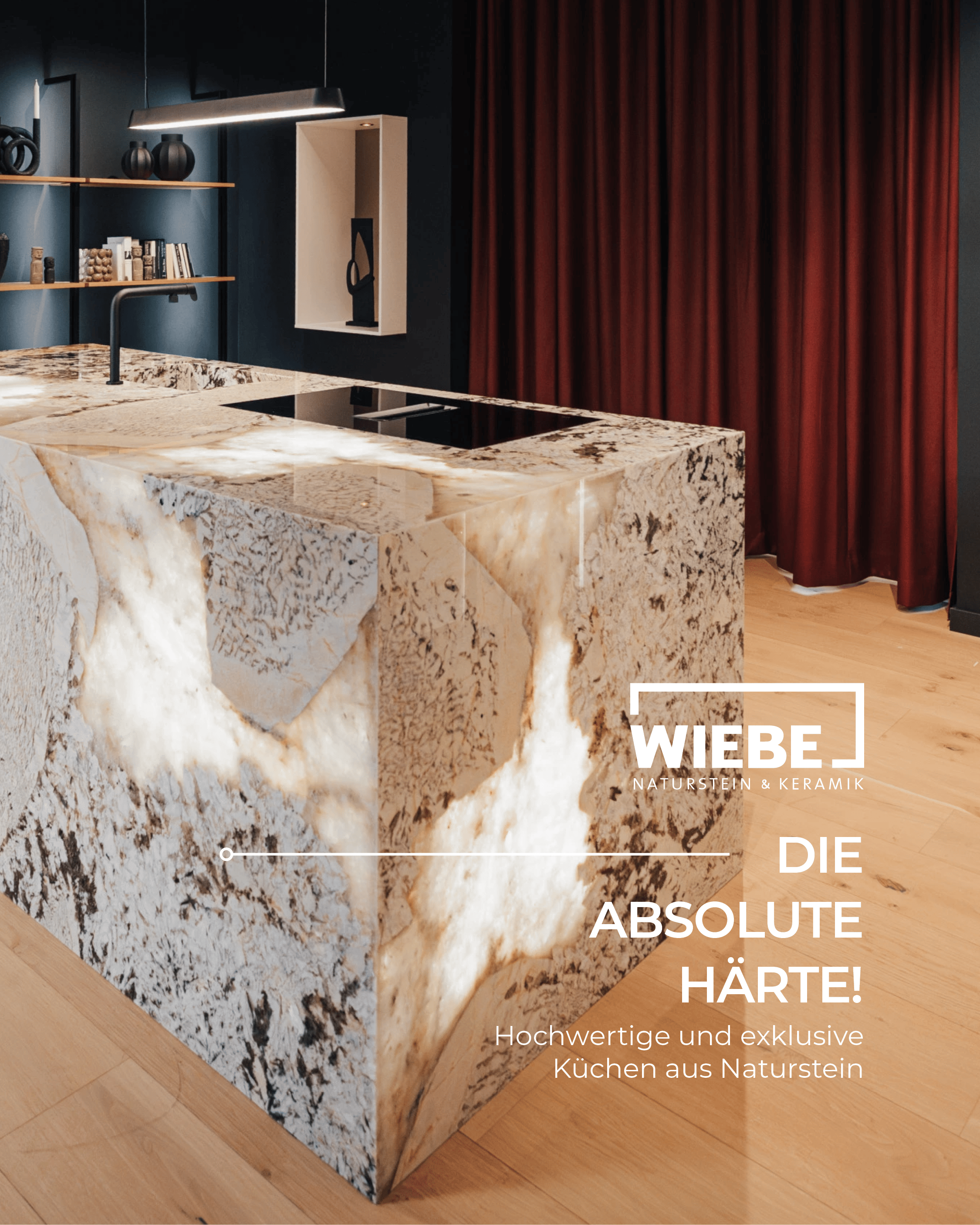 Frühjahrsputz 2026 – hochwertige Kücheninsel aus Naturstein von Wiebe in moderner Designküche.