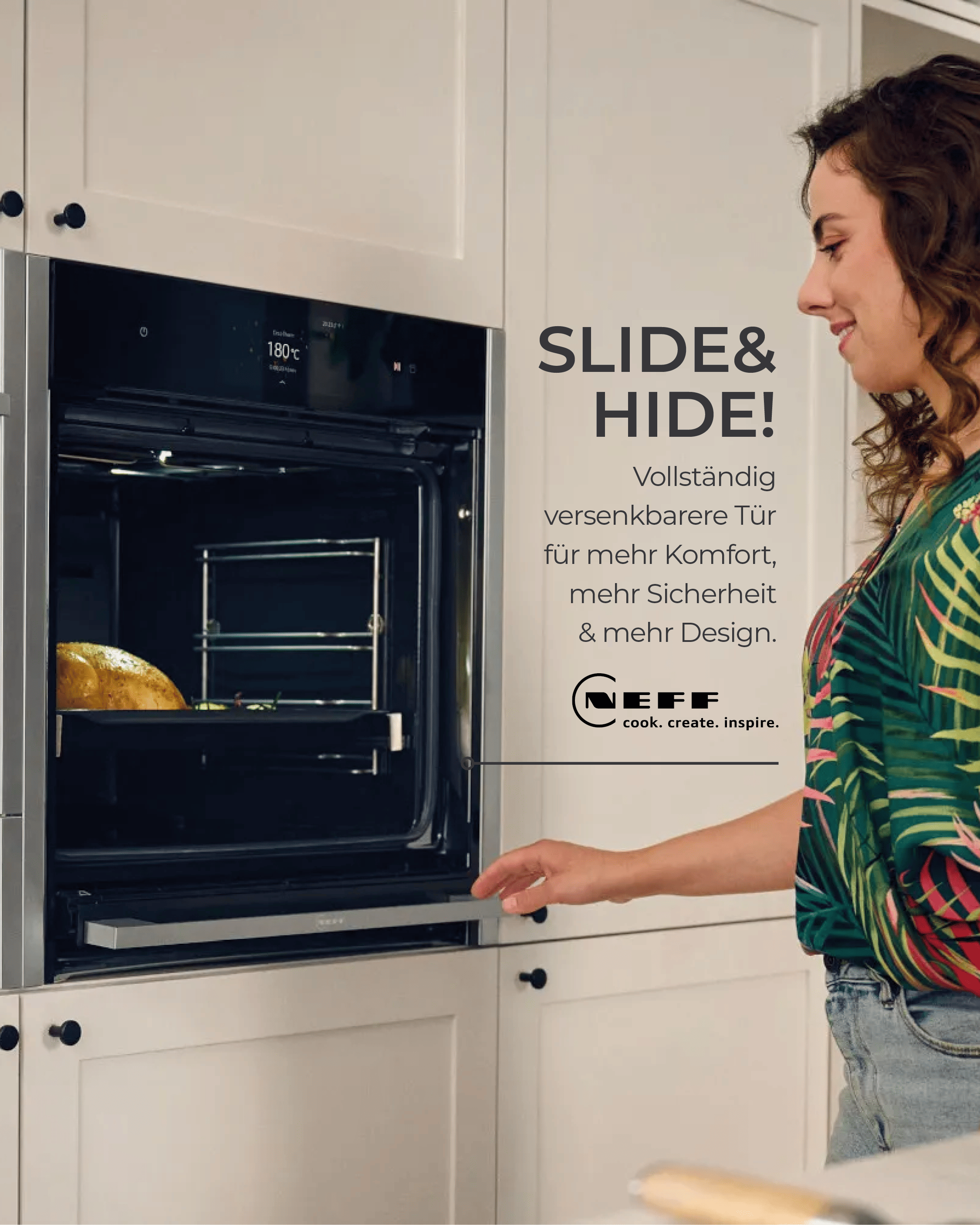Frühjahrsputz 2026 – NEFF Backofen mit Slide&amp;amp;amp;amp;amp;Hide Tür in einer hellen Küche beim Backen.